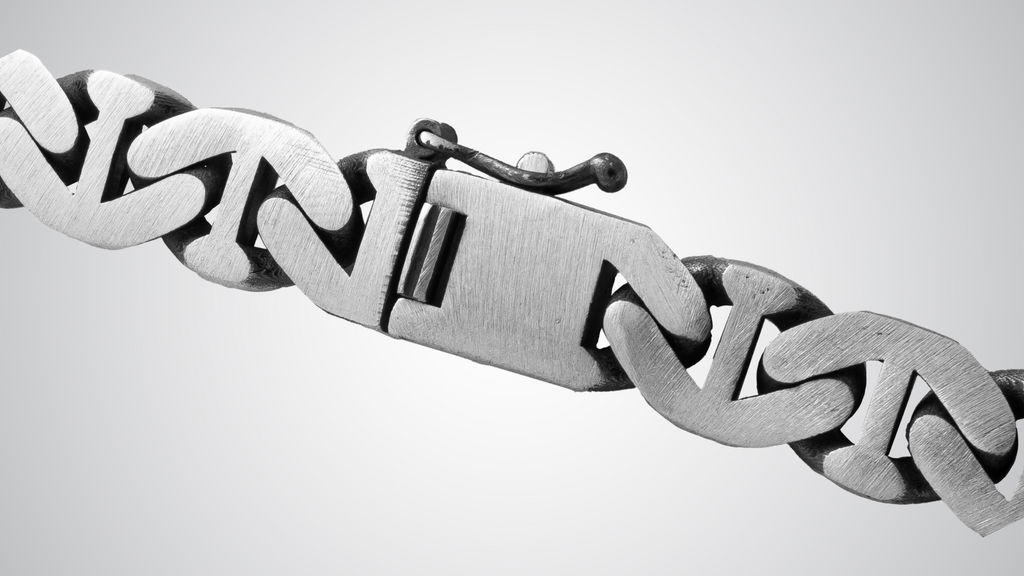 Bold vs. Minimalist: Designing Bespoke Jewellery to Match Your Personality