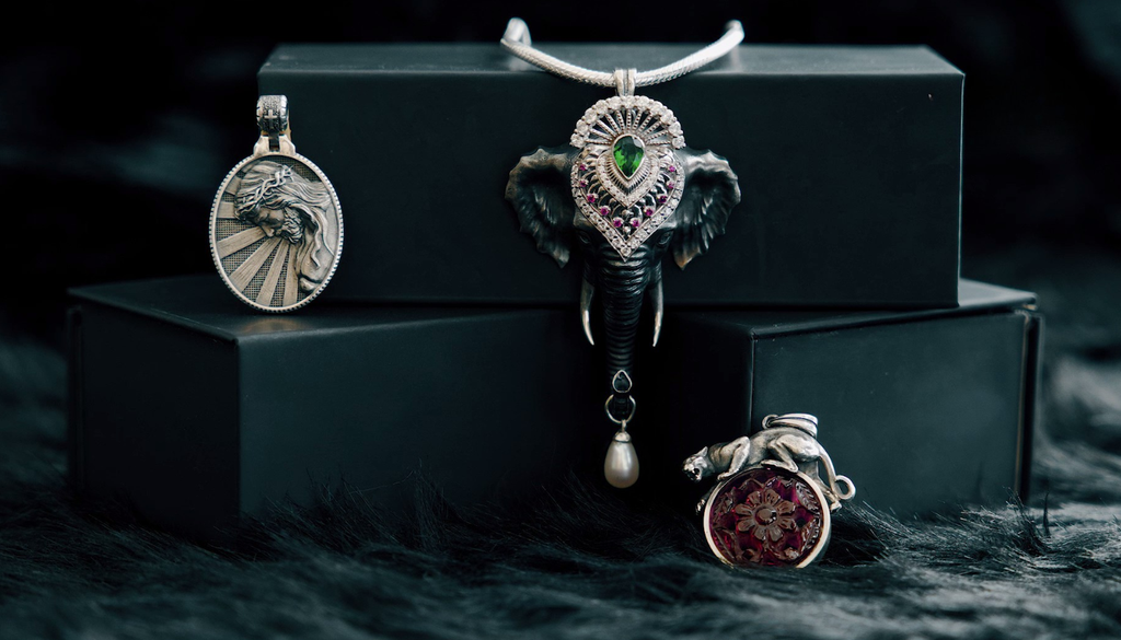 Jewellery for the Modern Mystic: Crafting Pieces Based on Indian Spirituality and Astrology