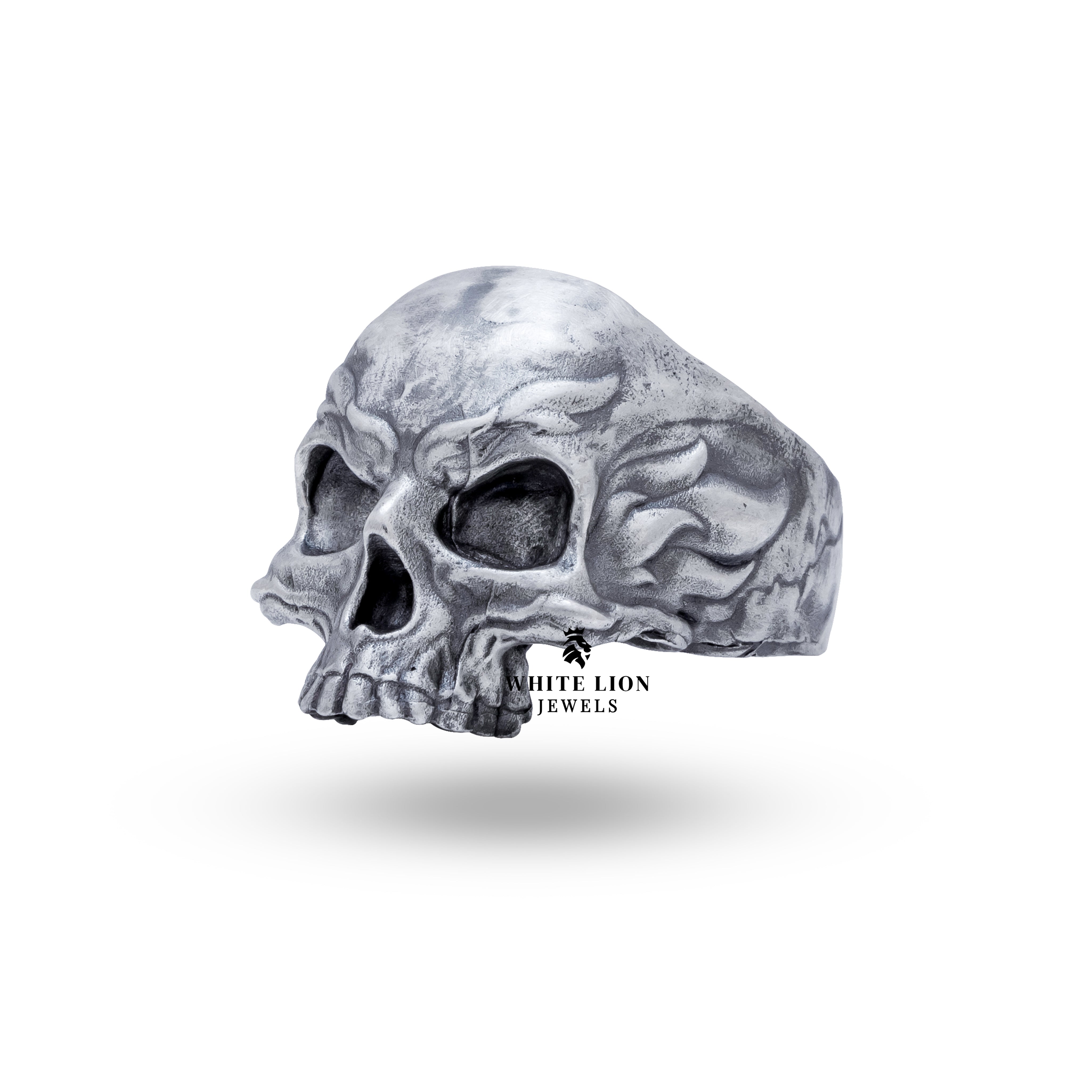 Detail shot of 925 Sterling Silver Flames Skull ring showing unique oxidization