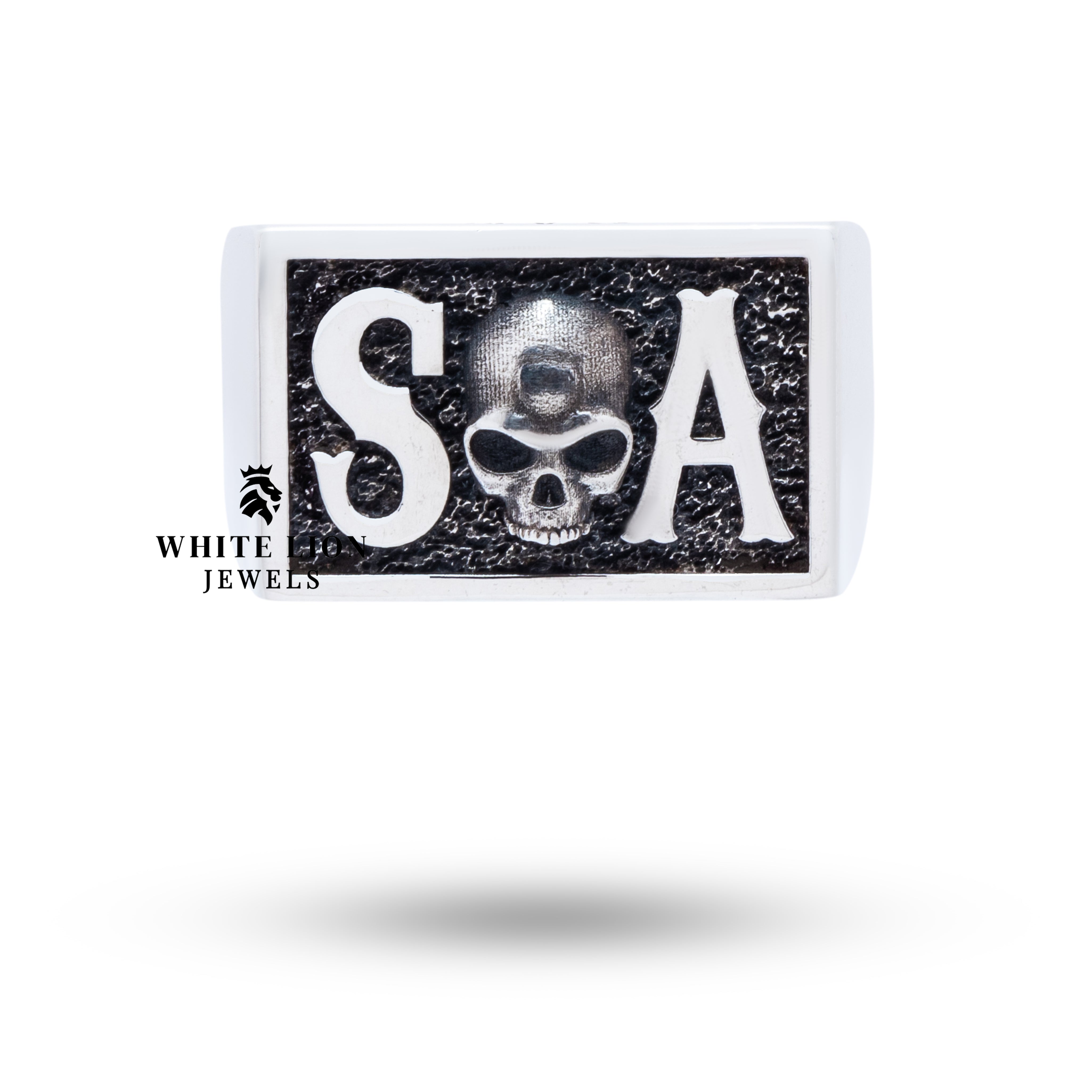 Side profile of the SOA Sterling Silver Ring with a rectangle shape and edgy design