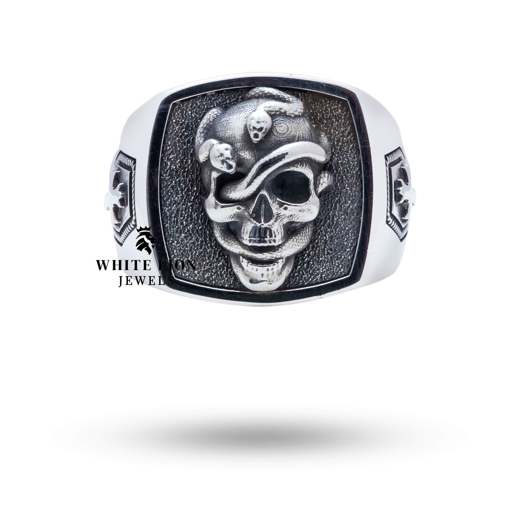 Side view of the Snakes Skull 925 Sterling Silver Ring highlighting the detailed craftsmanship and unique oxidized finish.
