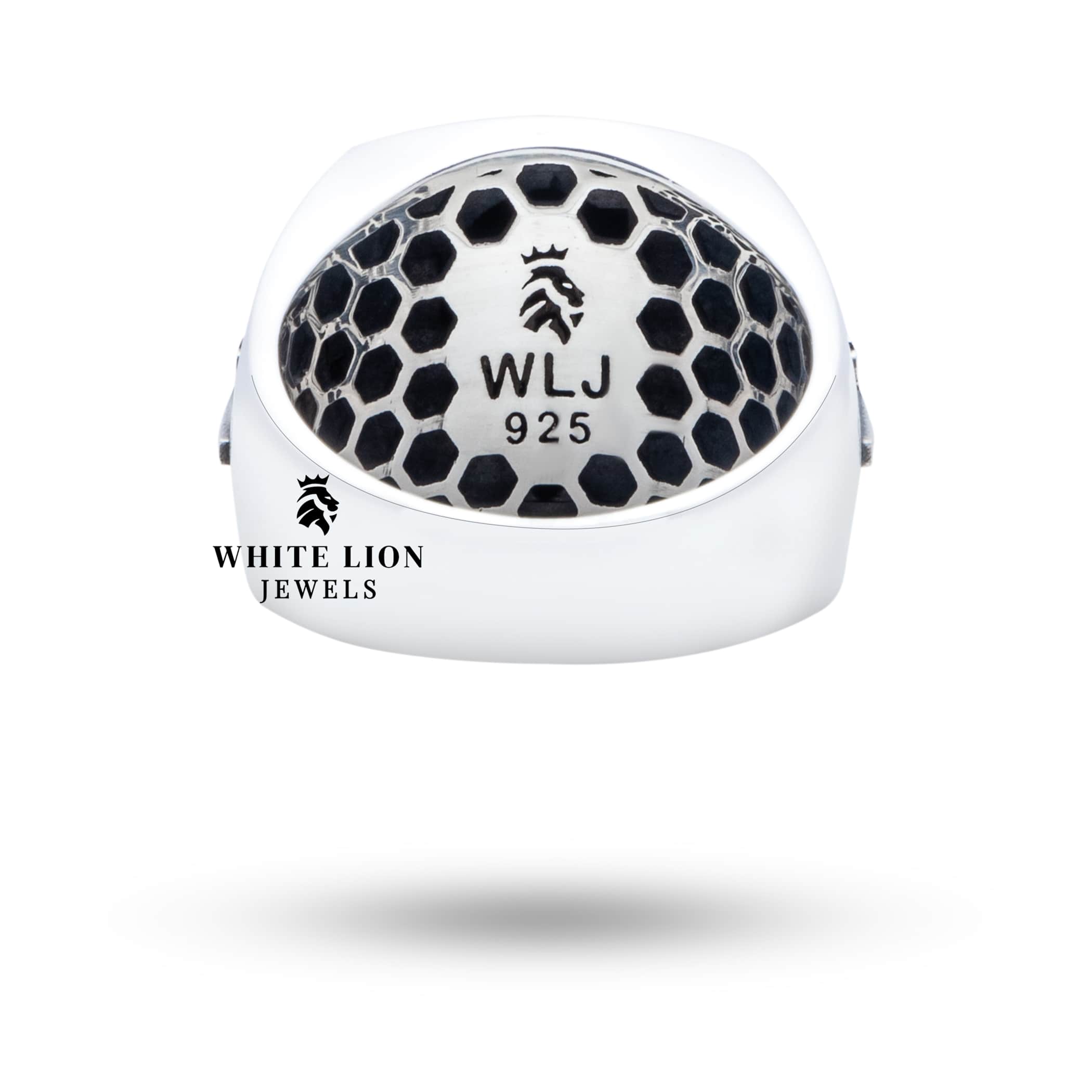 Styled look of the Snakes Skull 925 Sterling Silver Ring paired with edgy, alternative fashion to complete a bold outfit.