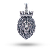 925 Sterling Silver pendant with lion king crown design, showcasing intricate craftsmanship.