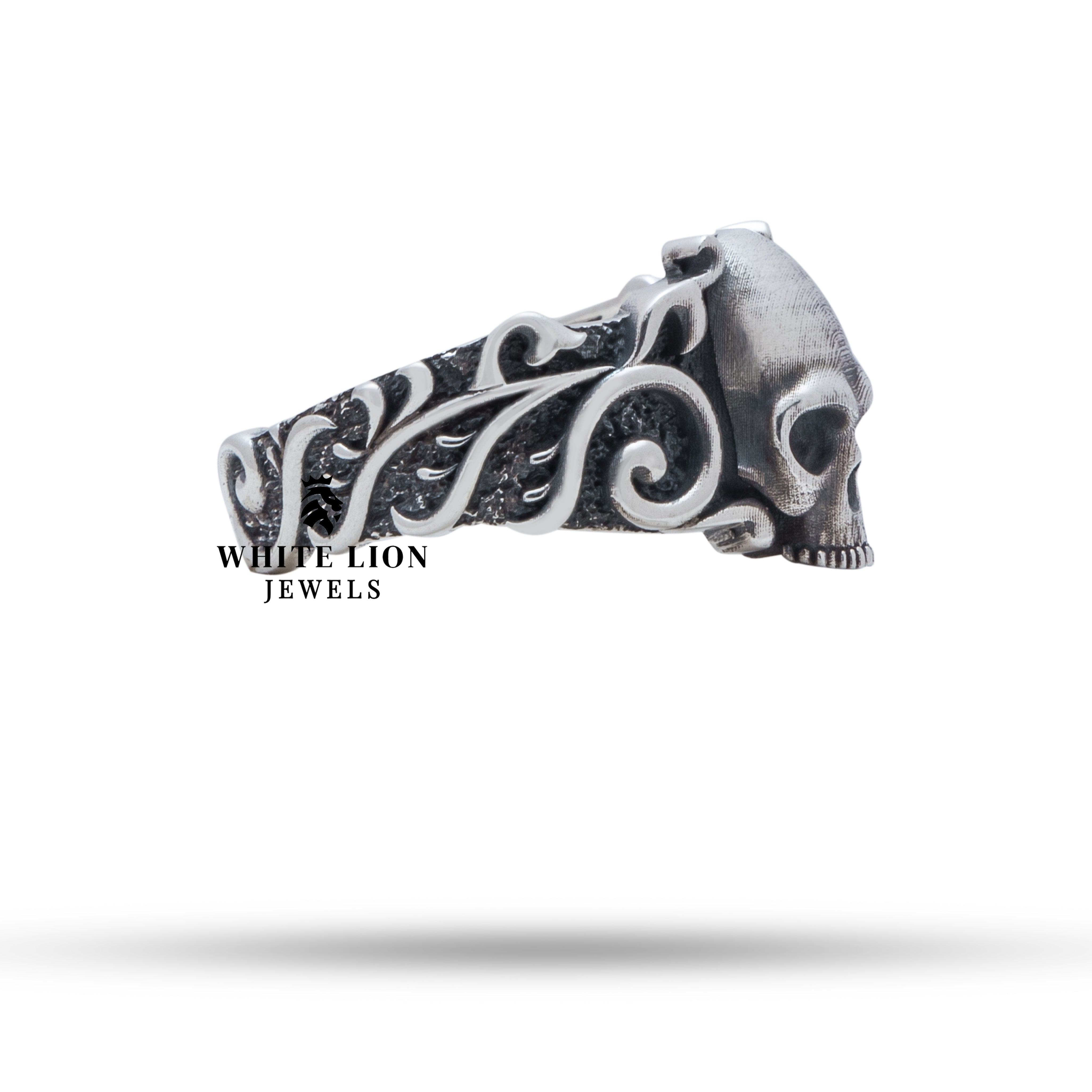 Perspective view of Pattern Skull 925 Sterling Silver Ring showcasing the artistry and bold design.