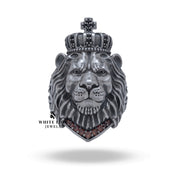 Side view of Calm Lion King Crown Animal 925 Sterling Silver Ring showcasing intricate lion motif.
