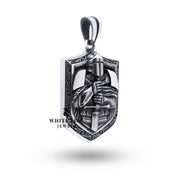 Close-up of the Knight 925 Sterling Silver Pendant, highlighting craftsmanship and detail, perfect for elegant occasions.