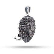 Side view of Calm Lion Jungle Animal 925 Sterling Silver Pendant, showcasing oxidized silver finish