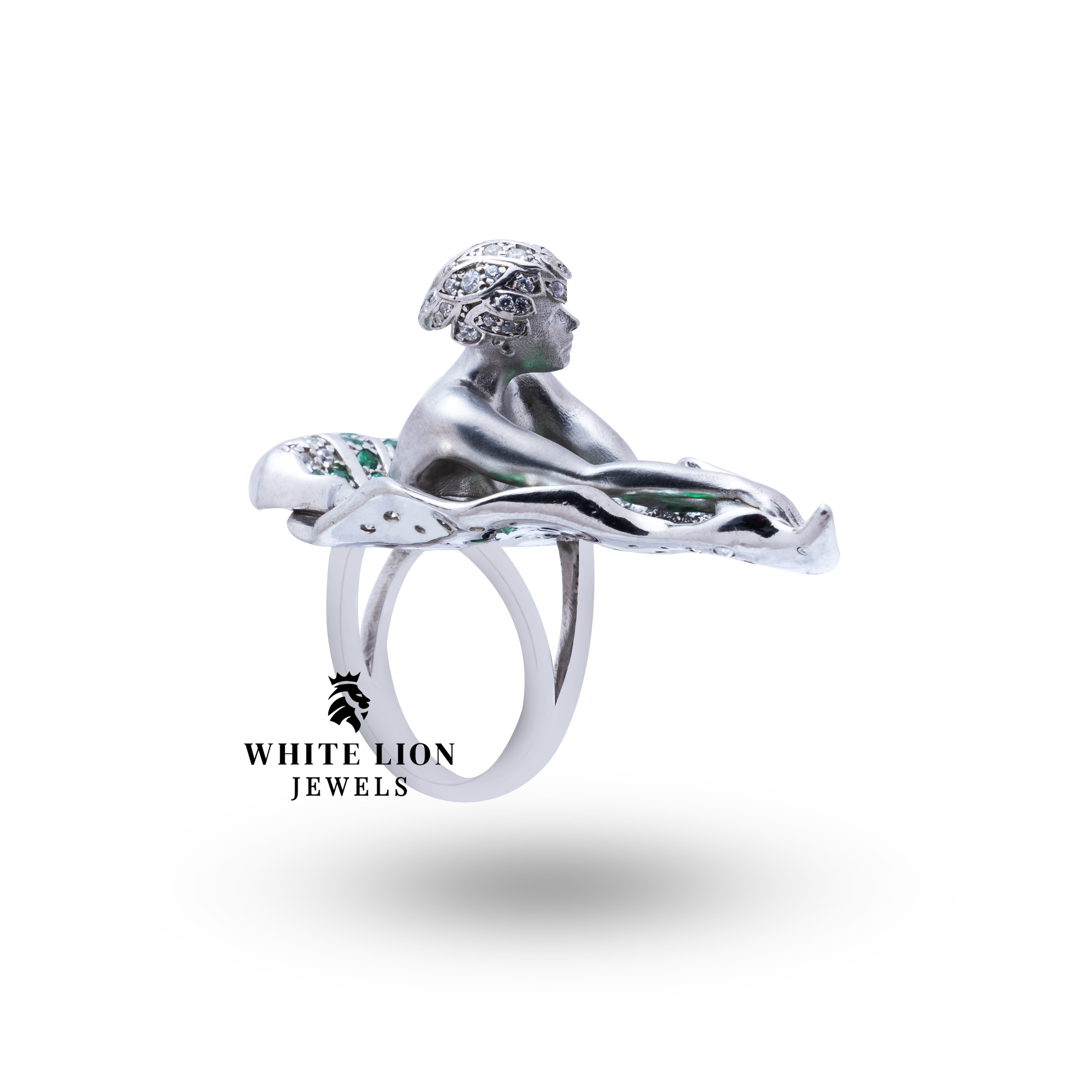 Artisanal 925 sterling silver ring with unique leaf motif