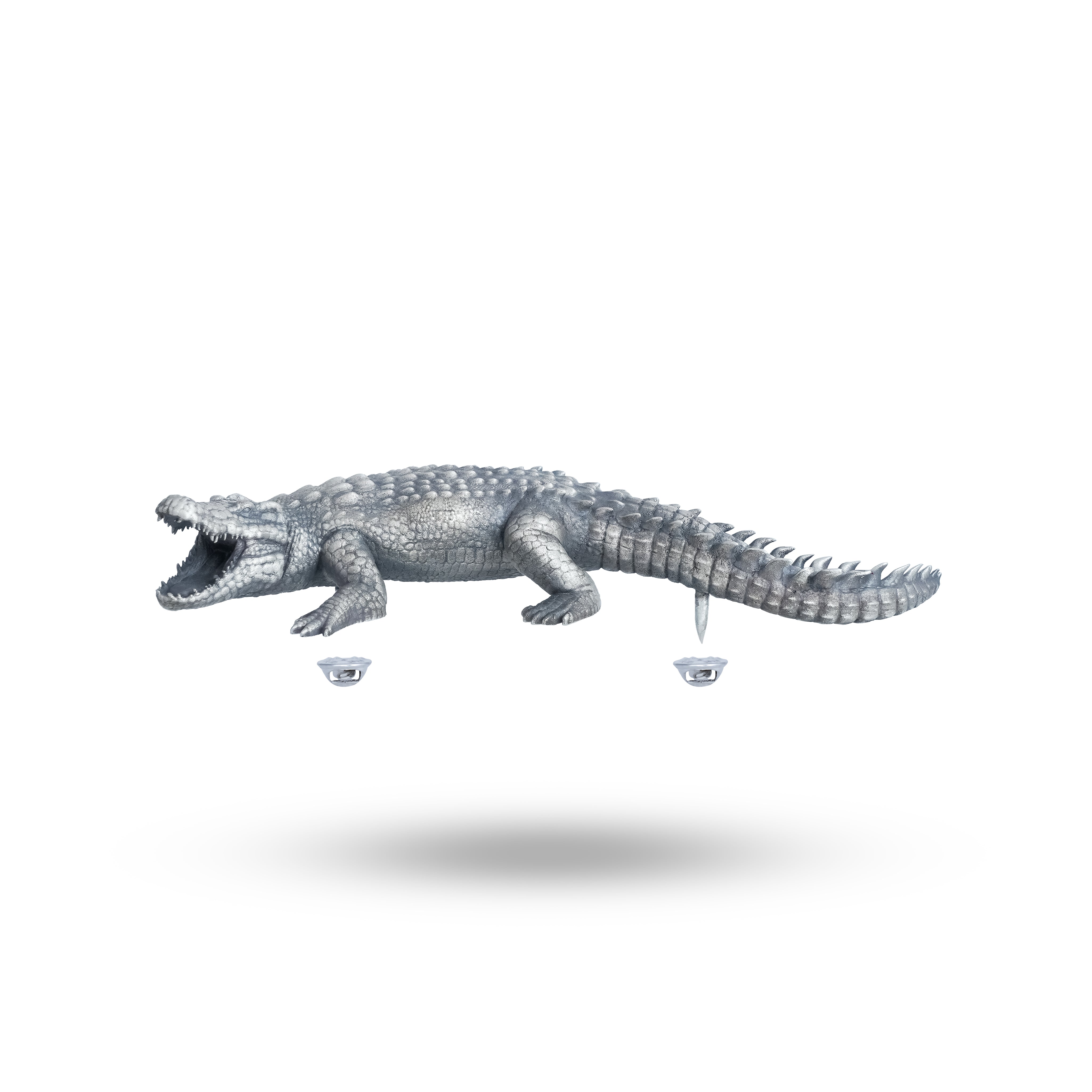 Close-up view of the Crocodile 925 Sterling Silver Shoulder Brooch showing intricate design and oxidized finish.