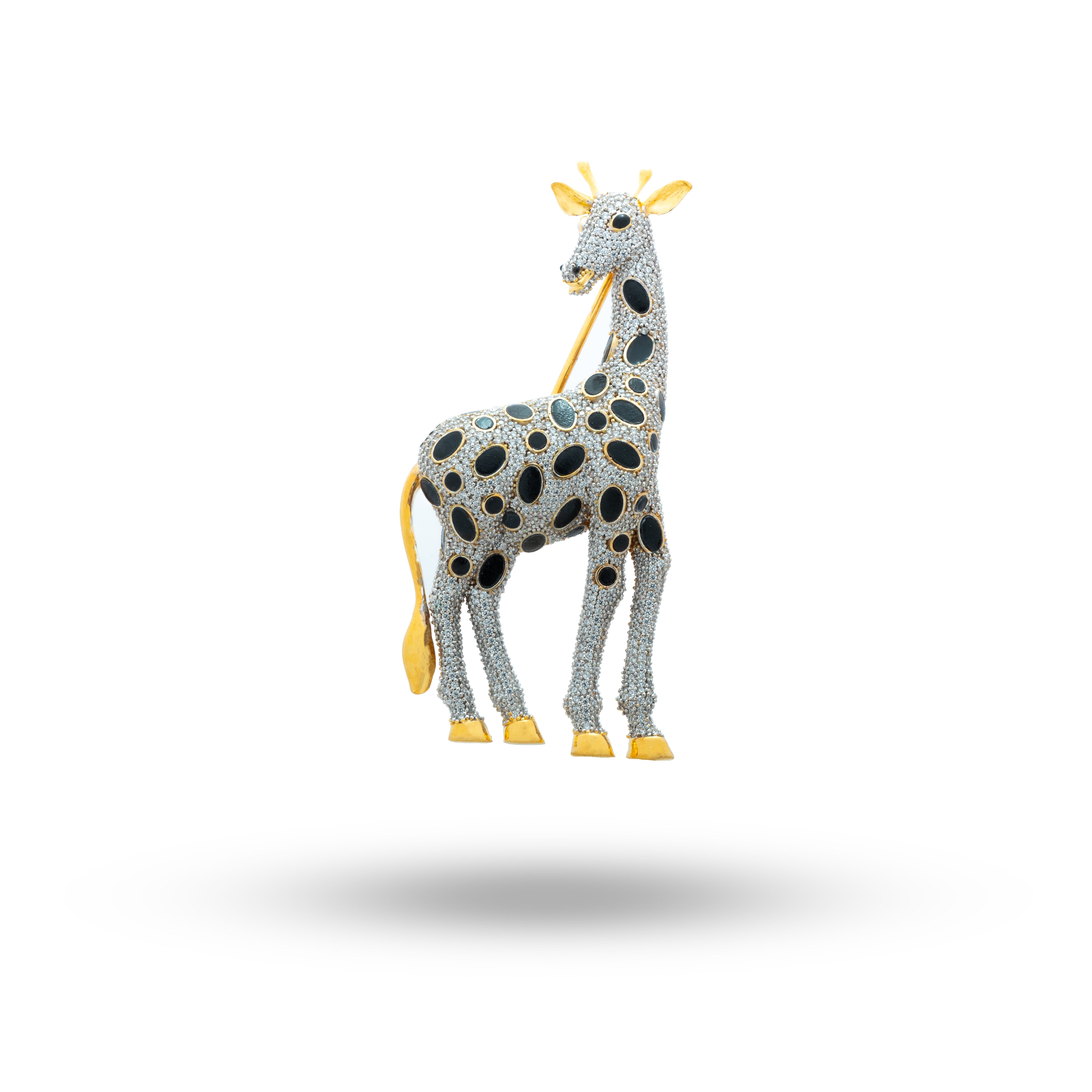 Front view of Giraffe Animal Cubic Zirconia 925 Sterling Silver Gold Plated Brooch Pin