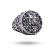 Front view of Roaring Lion King Animal 925 Sterling Silver Ring with intricate lion design