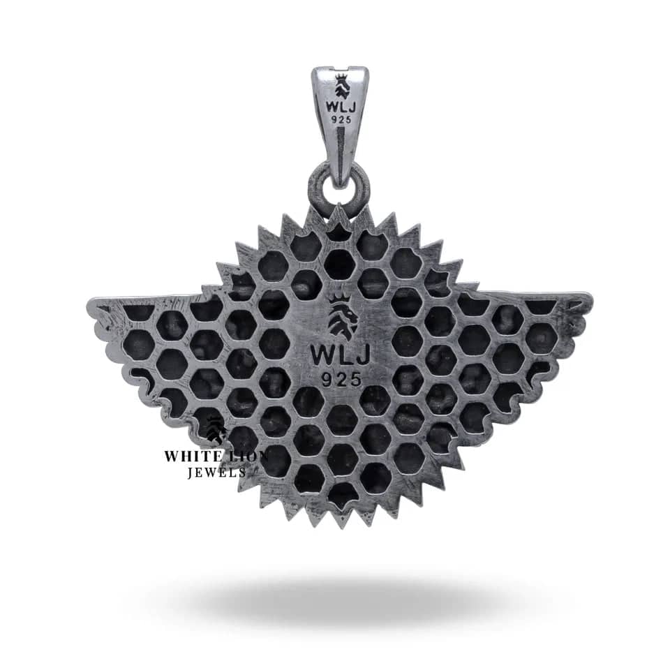 Elegant oxidized silver pendant ideal for history lovers and style enthusiasts