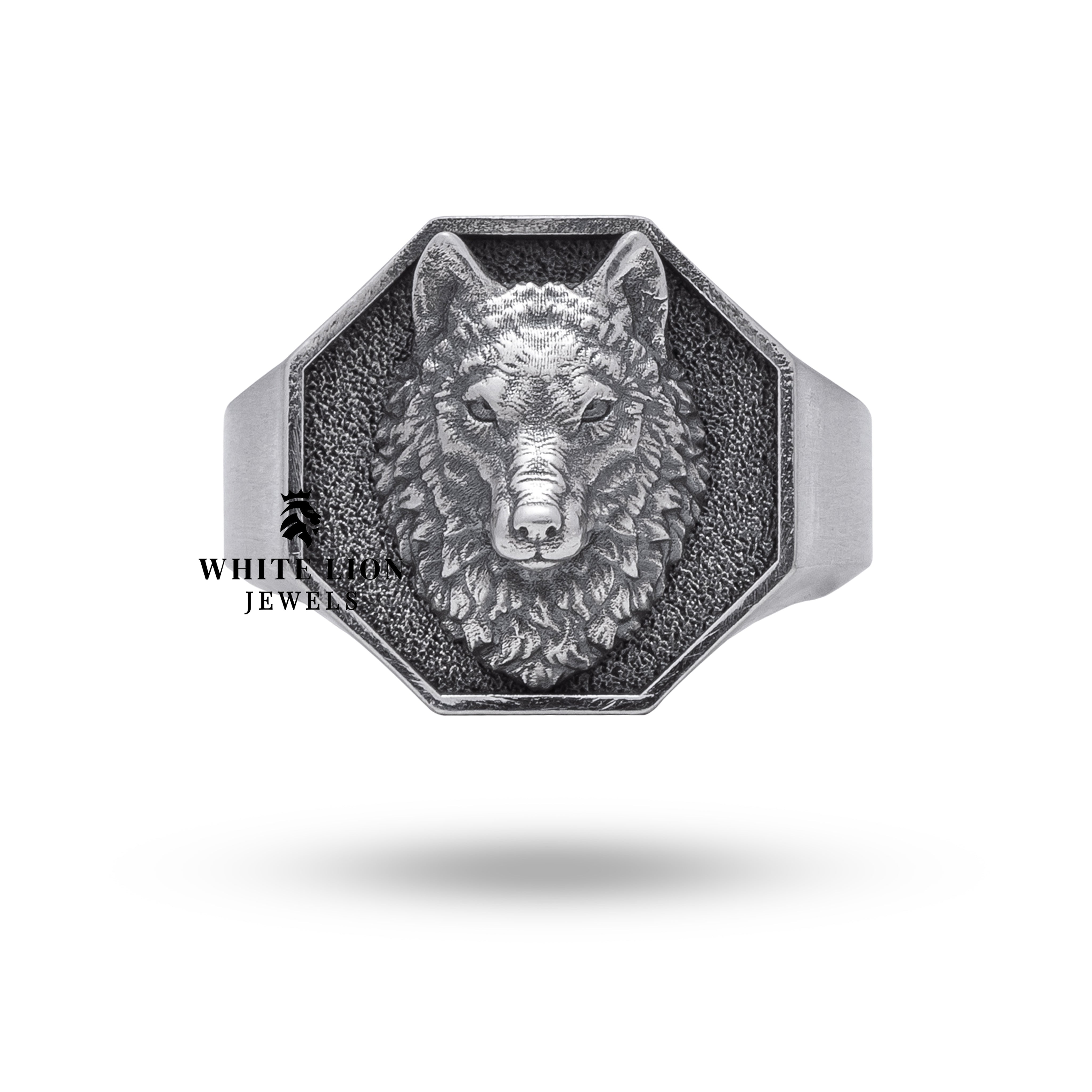 Side view of 925 Sterling Silver Ring showcasing detailed artisanship