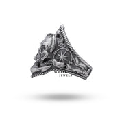 Wear guide for Compass Skull 925 Sterling Silver Ring, paired with a leather jacket for an edgy look.