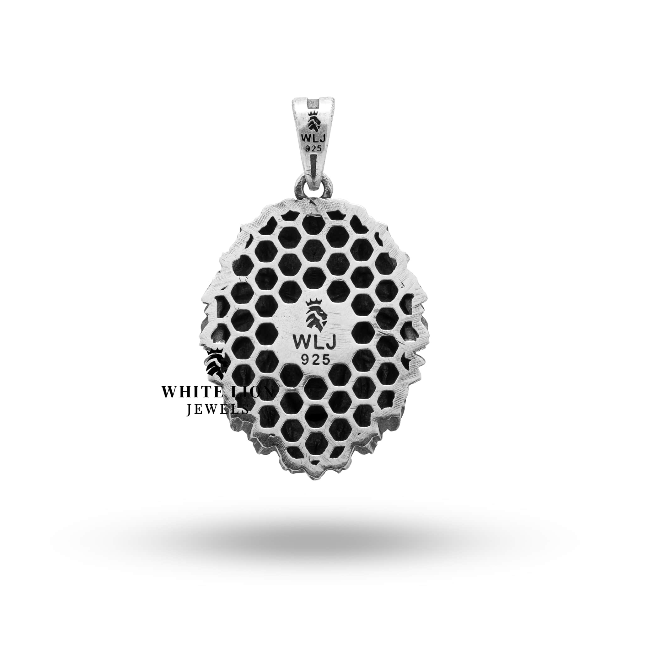 Close-up shot of the detailed and oxidized finish on the Lion King 925 Silver Pendant.