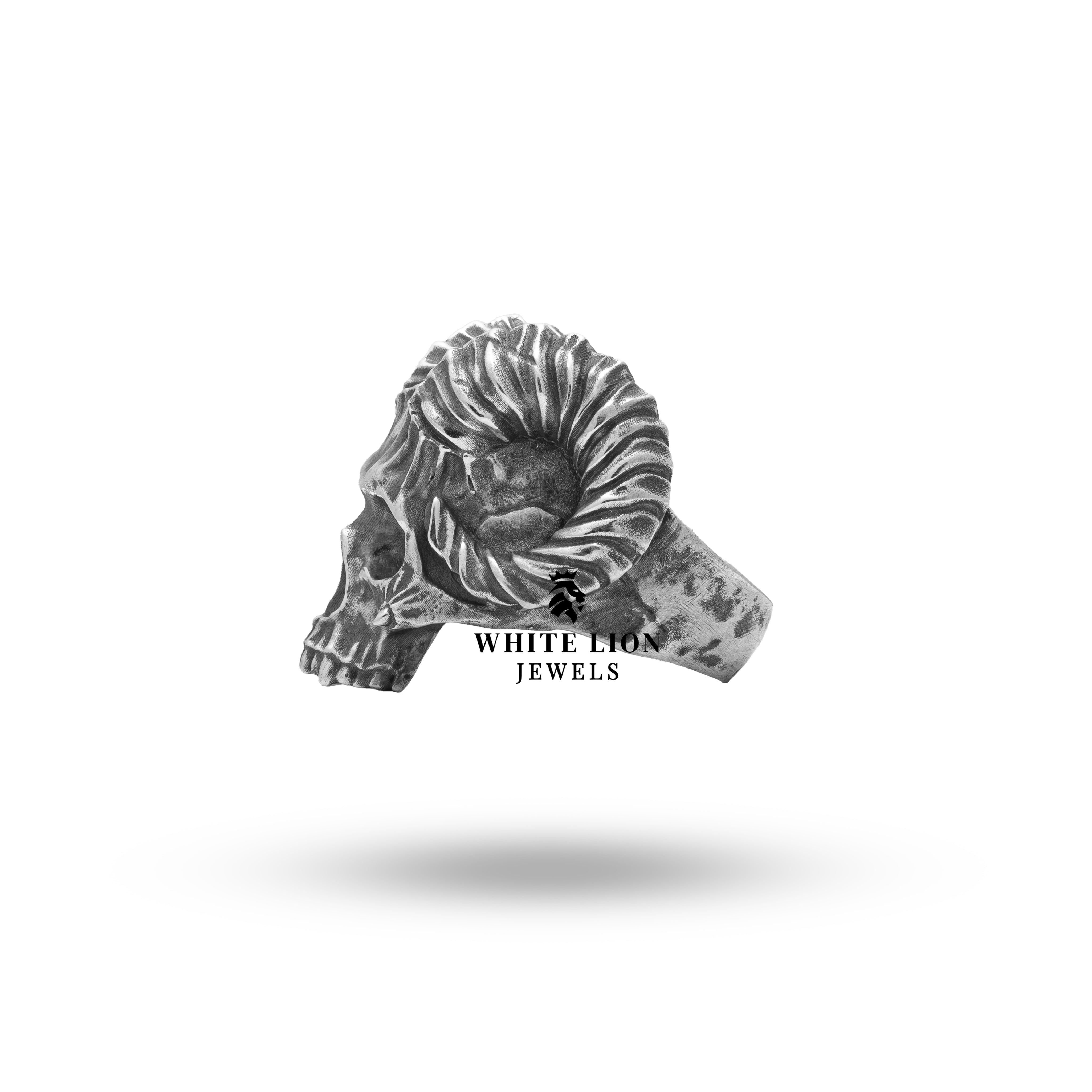 Front view of the horned demon skull ring in sterling silver, displaying gothic charm.