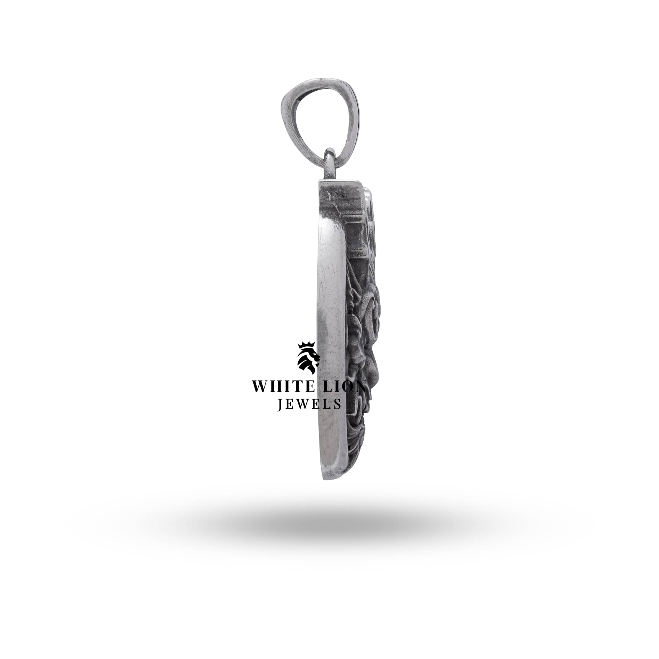 Close-up detail of the Hannya Oni Mask and Dragon design, emphasizing Japanese artistry in 925 sterling silver.