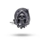 Side profile image of 925 Sterling Silver Ring with detailed gothic design.