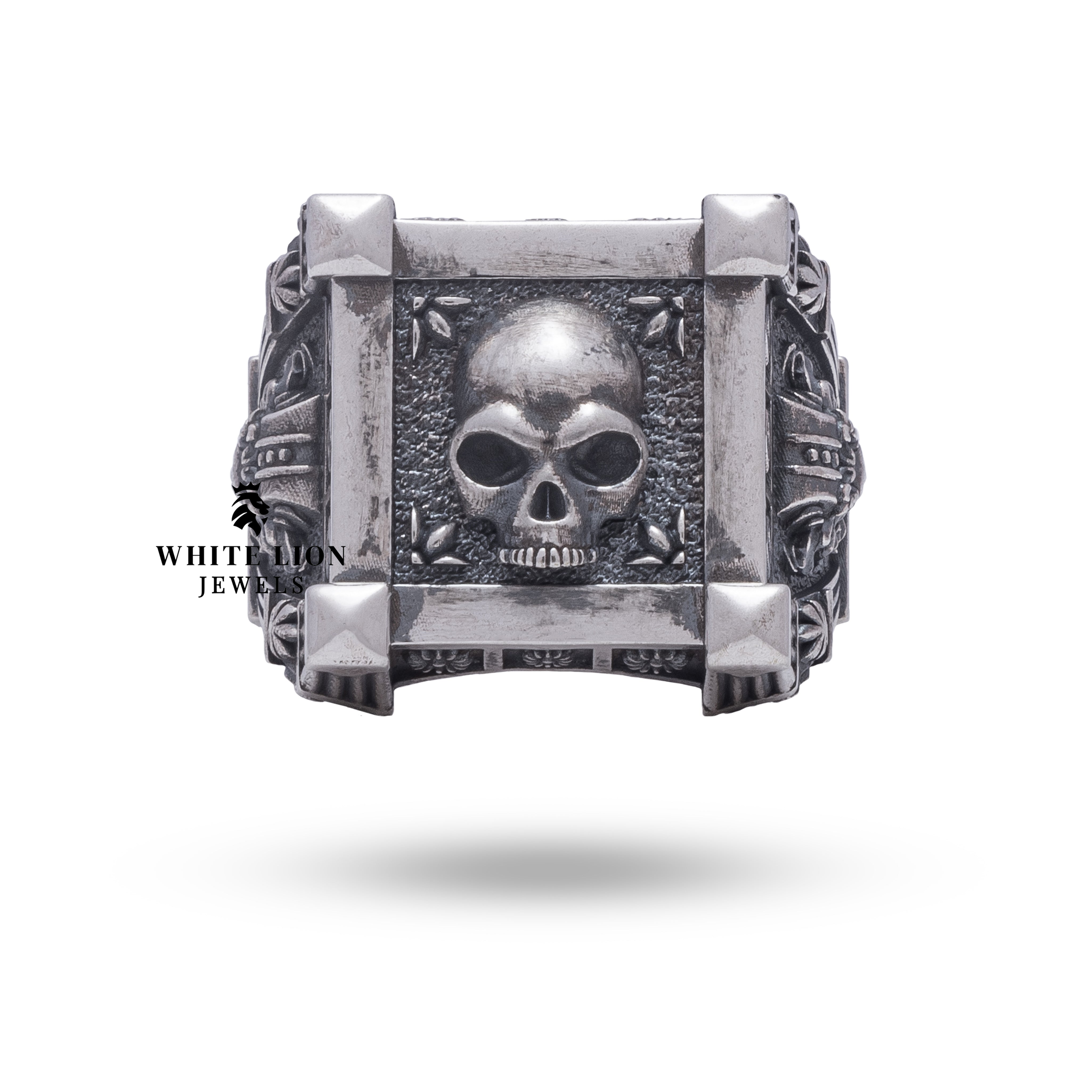 Oxidized Silver Half Jaw Skull Ring for Gothic Fashion