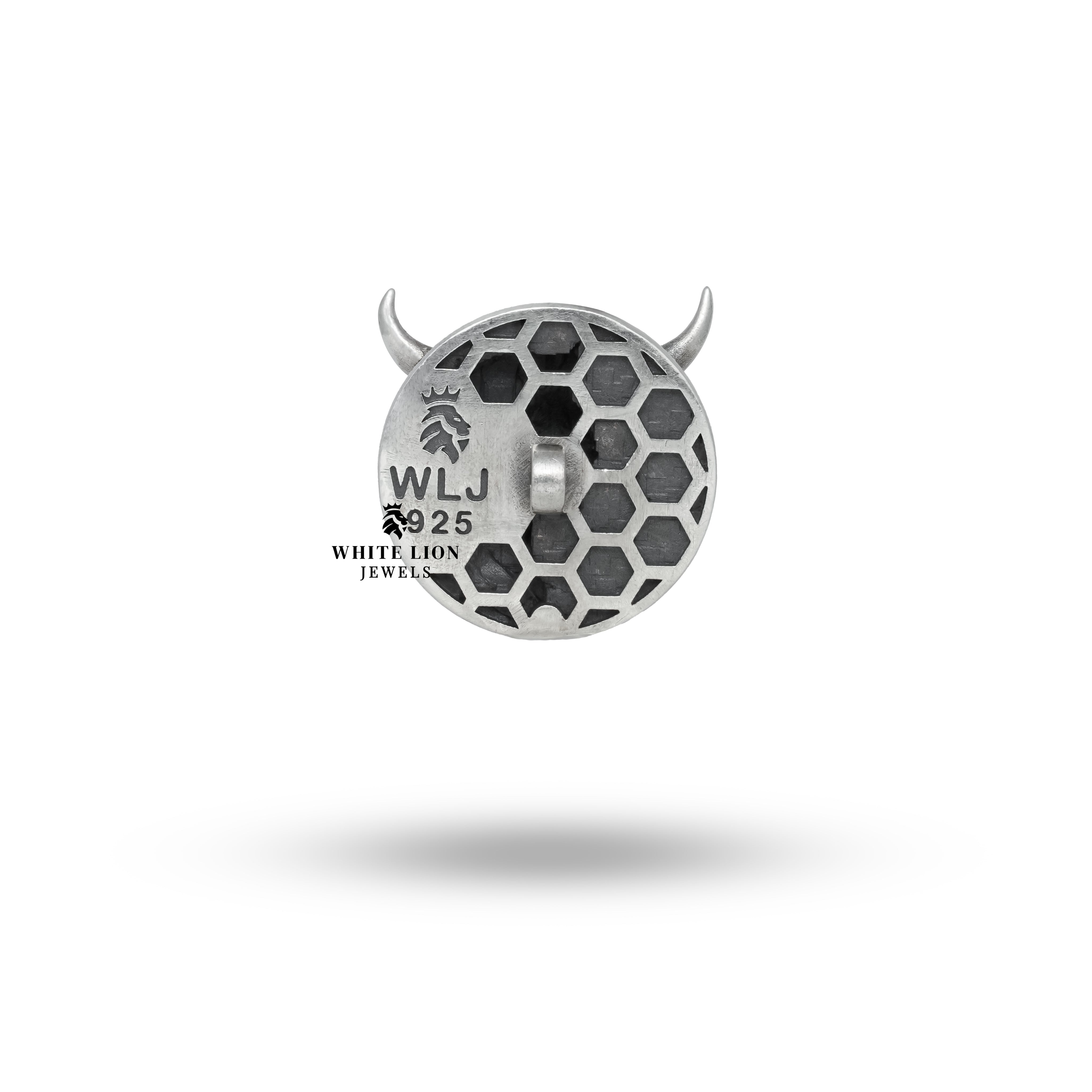 Styled 3D Bull Head Button Set with matching luxury accessories.