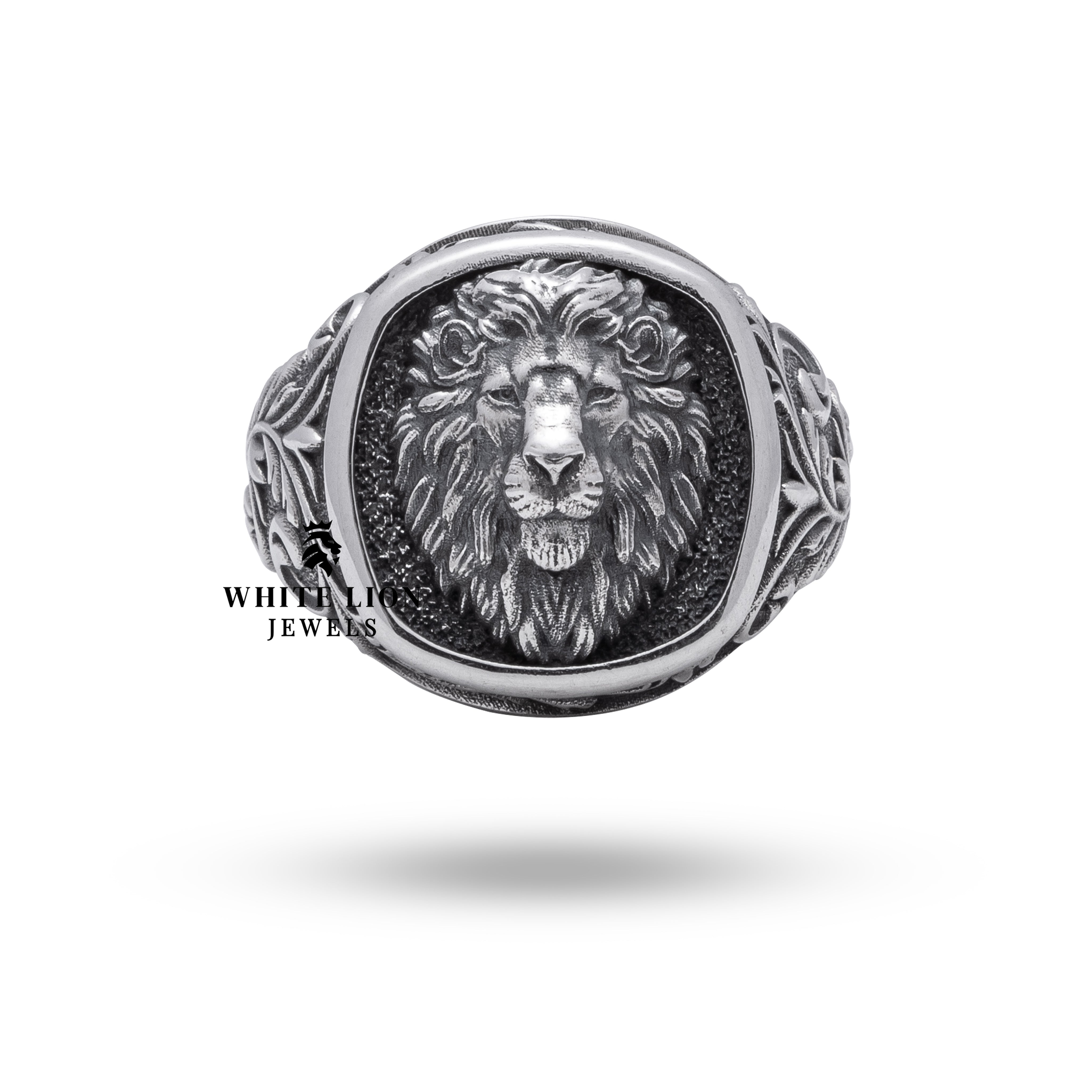 Front view of lion head design silver ring by White Lion Jewels.