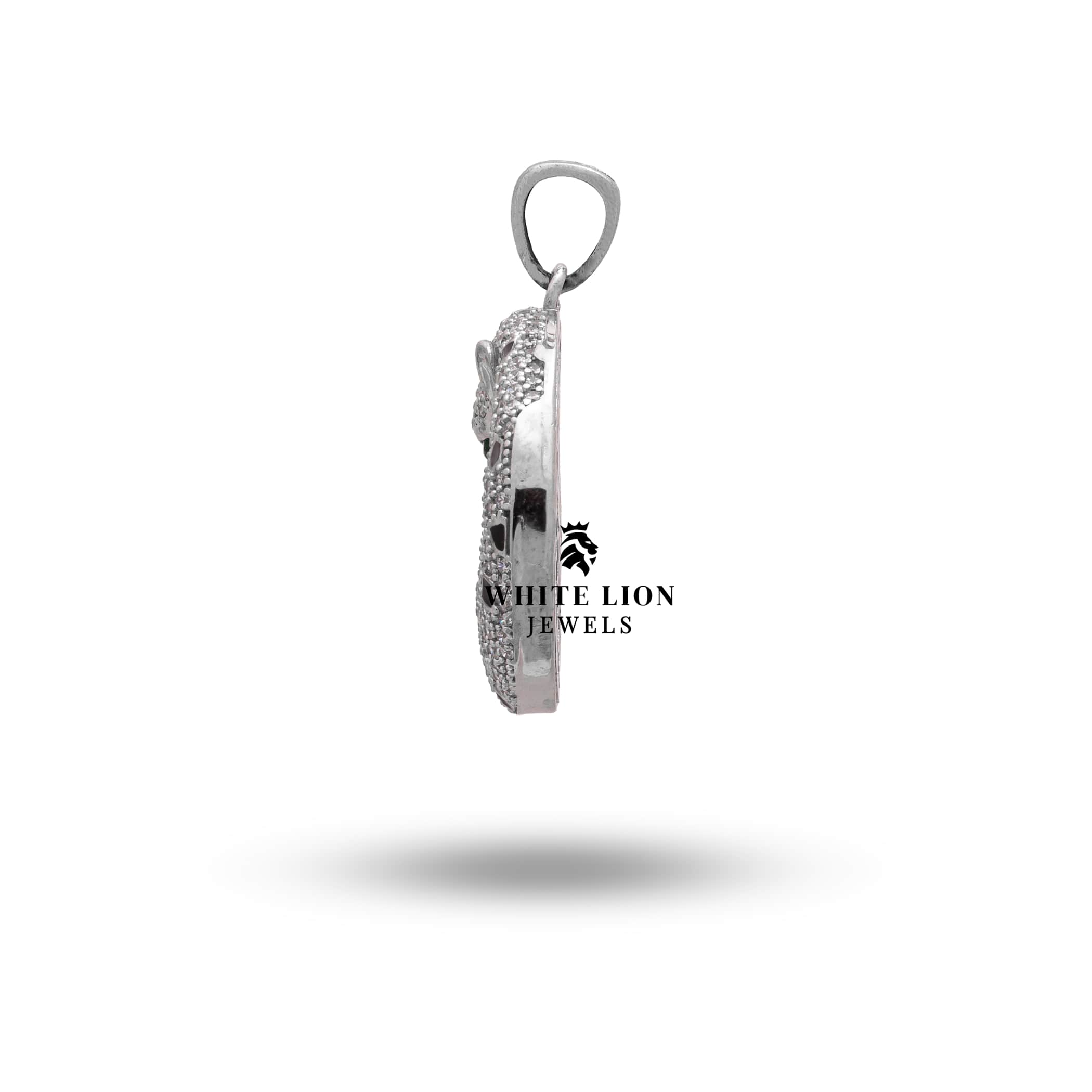 Elegant evening wear accessory - Panther pendant.