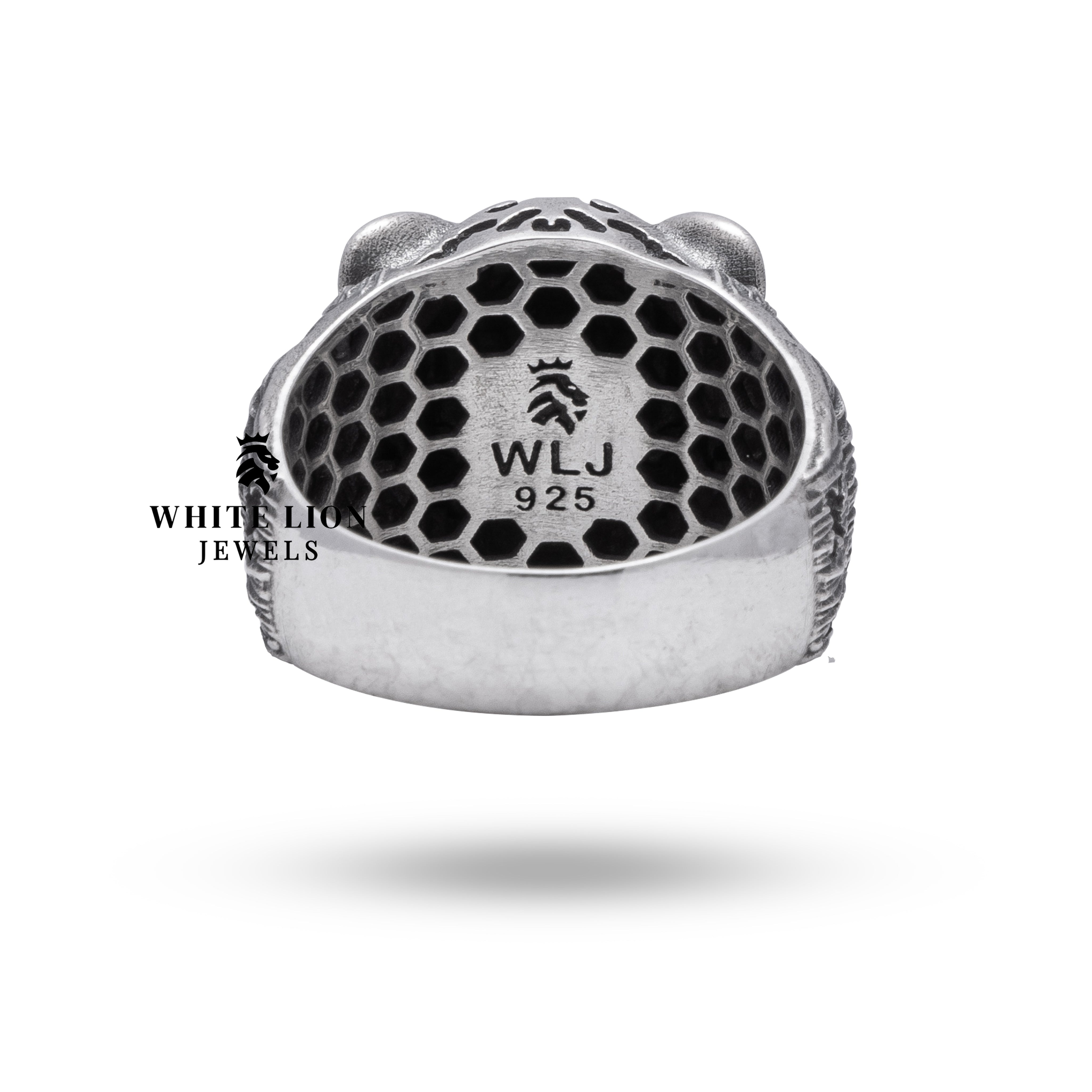 Calm Tiger Wild Animal 925 Sterling Silver Ring in elegant jewelry box, perfect for gifts and special occasions.
