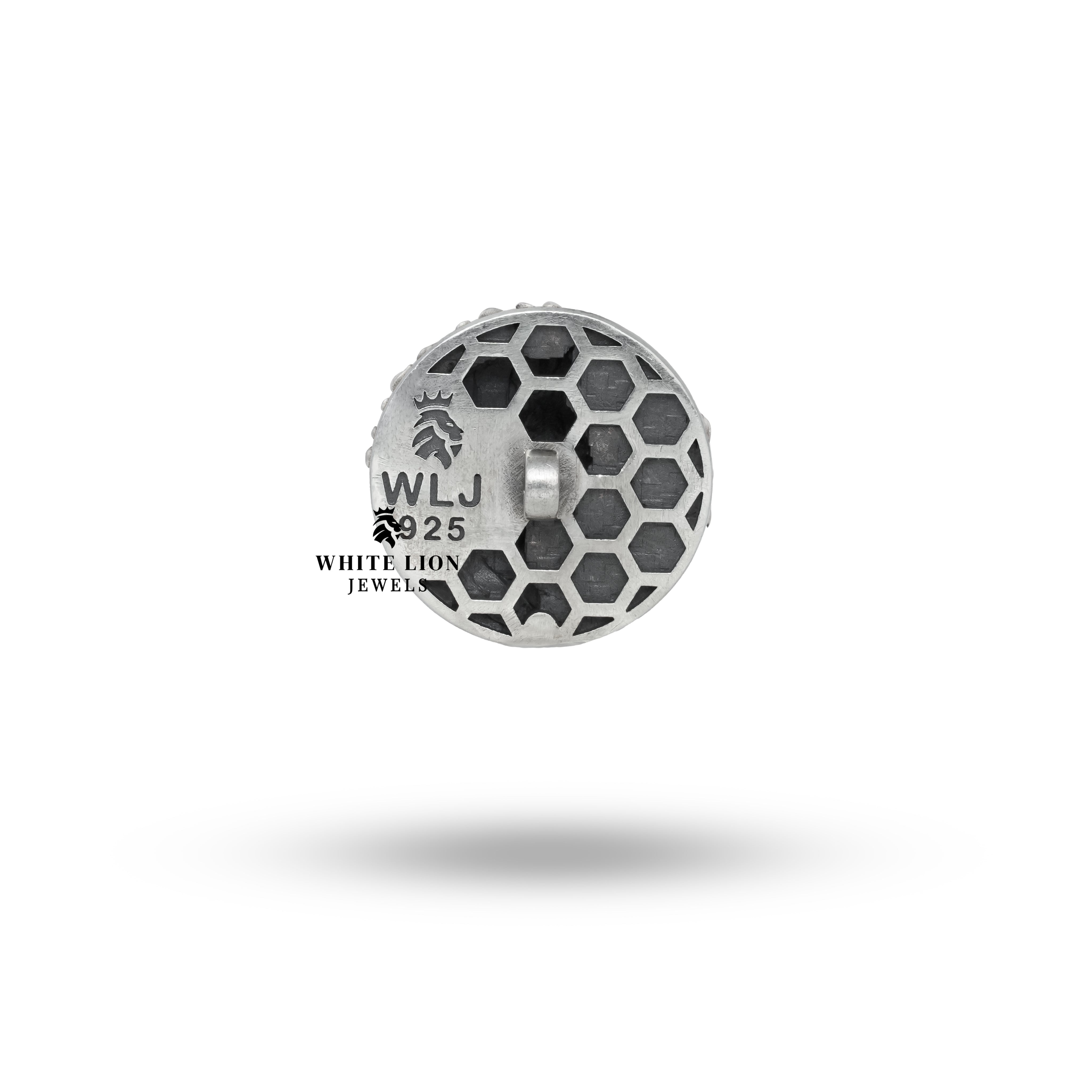 Exquisite Jellyfish-Design Button Set for enhancing ethnic and formal attire.