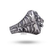 Close-up of design details of the Roaring Lion King 925 Sterling Silver Ring