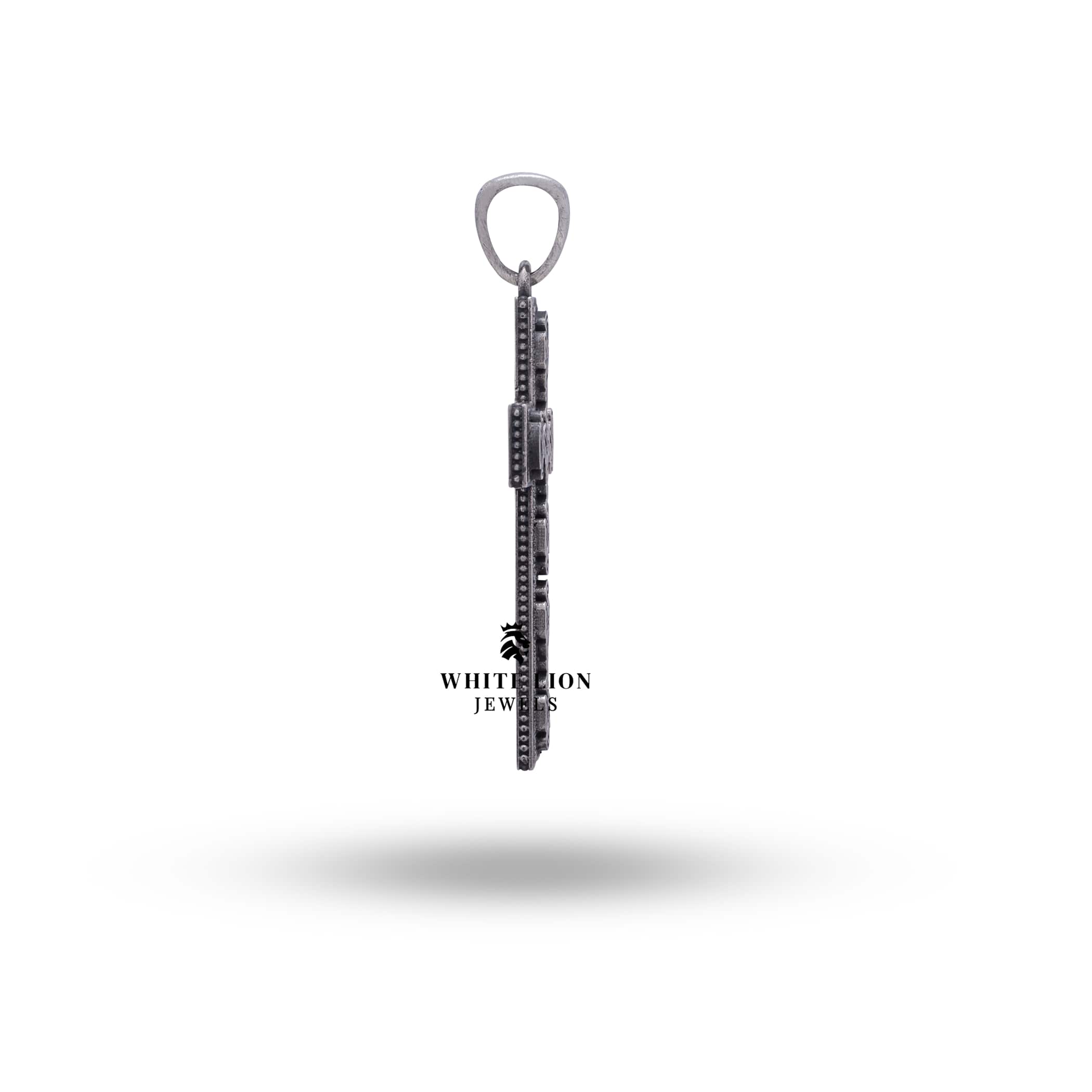 Artisan-crafted Celtic Cross pendant, 4.0 cm in diameter, made of 925 sterling silver