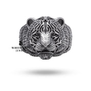 Side view of Calm Tiger Wild Animal 925 Sterling Silver Ring showcasing detailed carving and oxidized silver.