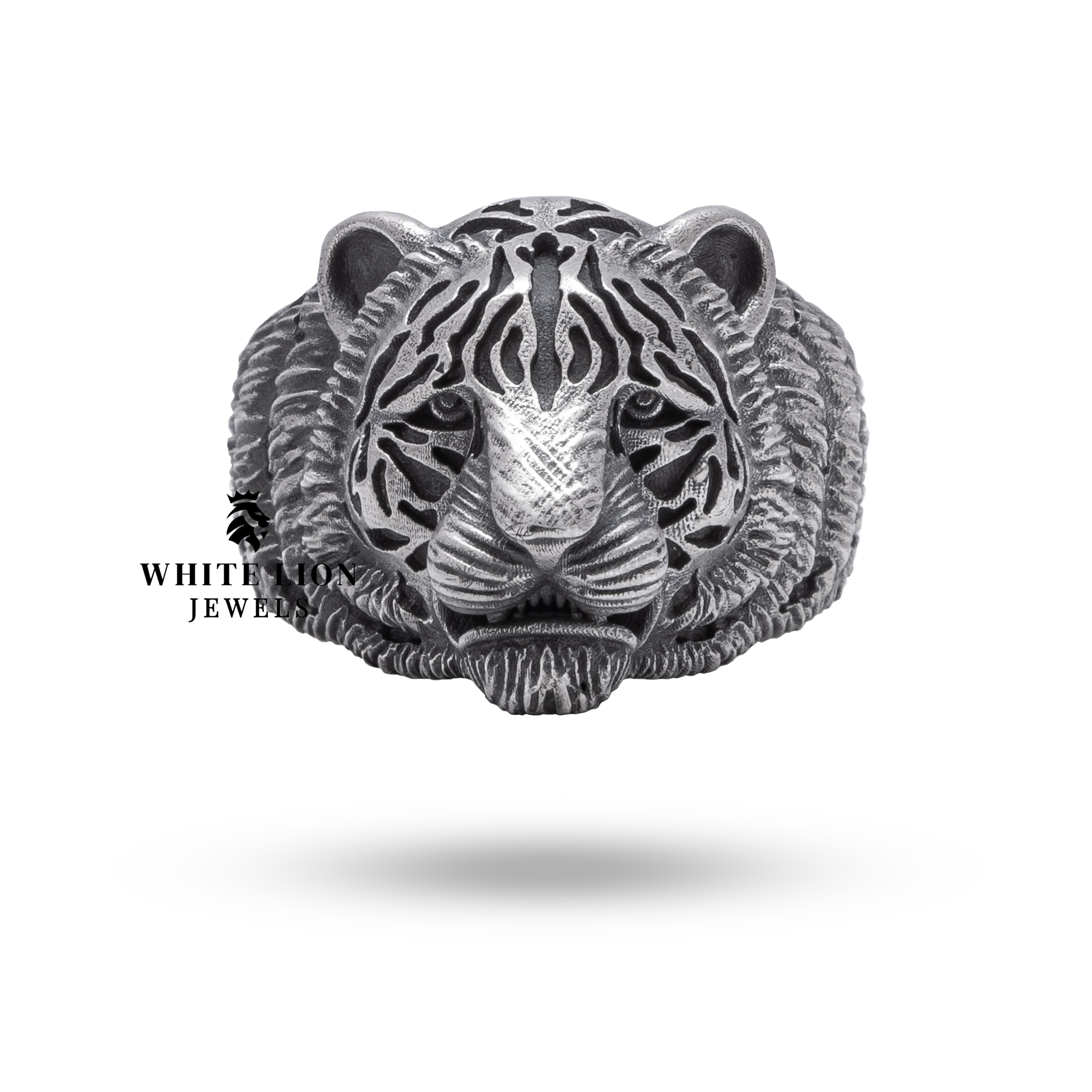 Side view of Calm Tiger Wild Animal 925 Sterling Silver Ring showcasing detailed carving and oxidized silver.