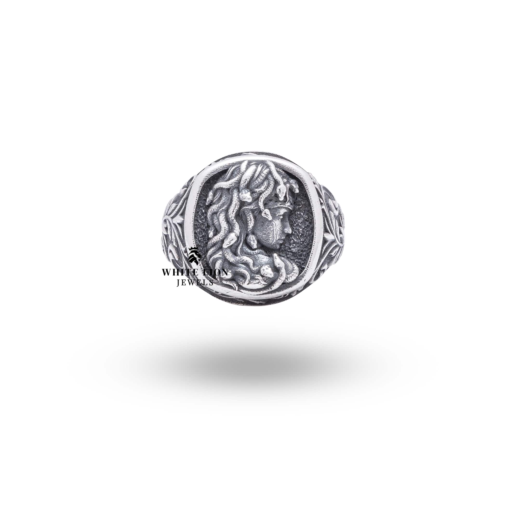 Side view of Medusa Gorgon Snakes 925 Sterling Silver Ring showcasing handcrafted serpent details.