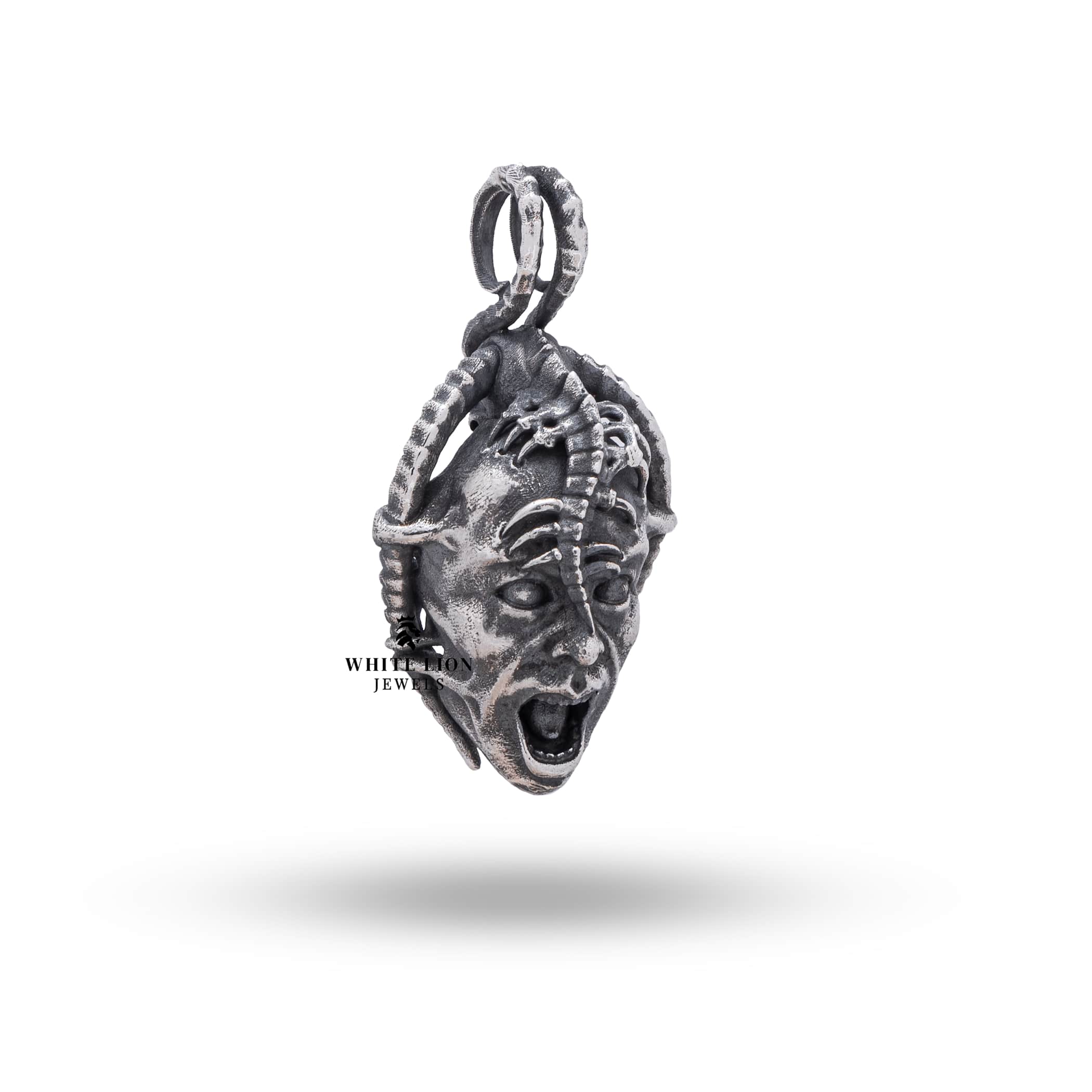 Elegant 925 Sterling Silver Pendant with Vintage Look