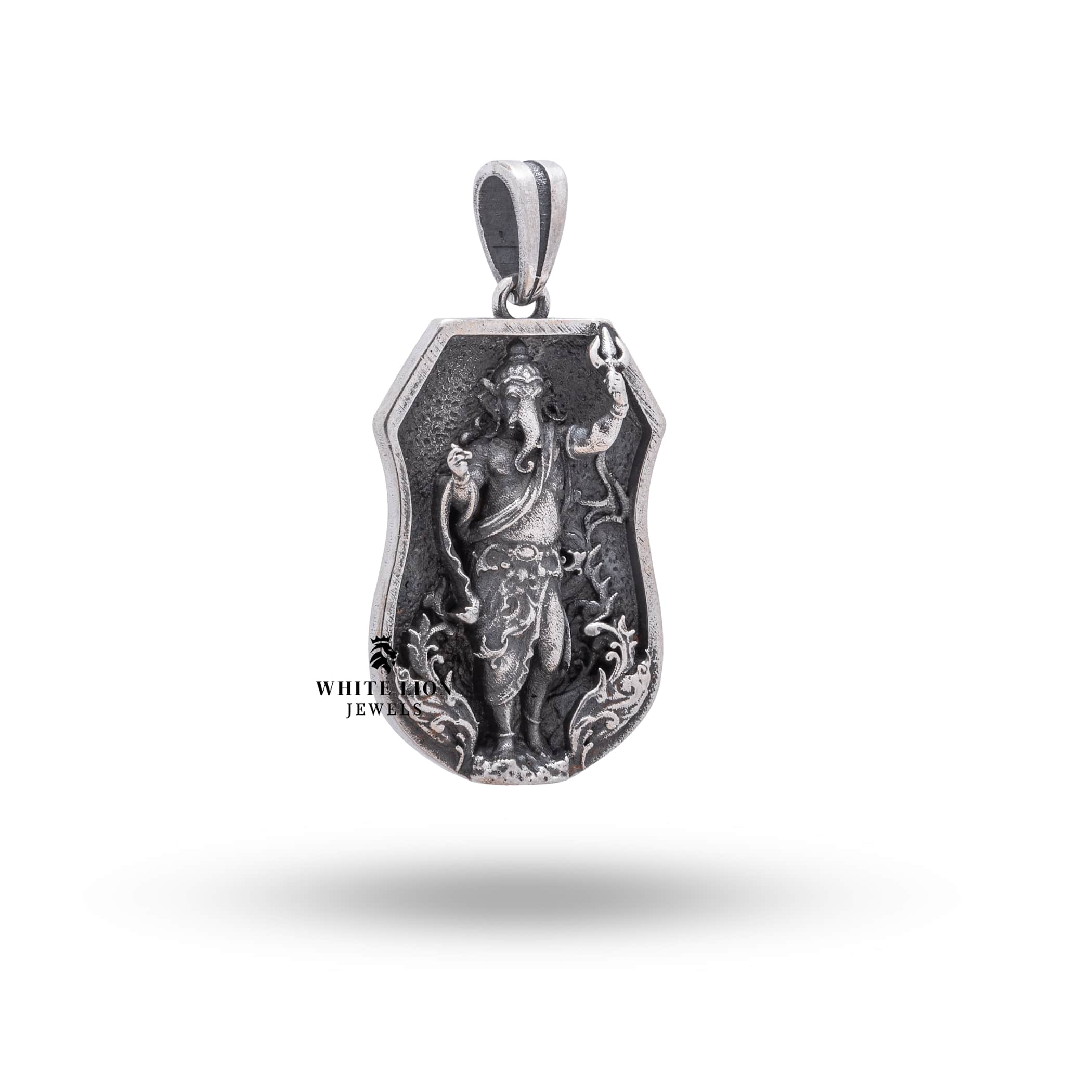Elegant Lord Ganesha Pendant in 925 Sterling Silver, artisanal craftsmanship