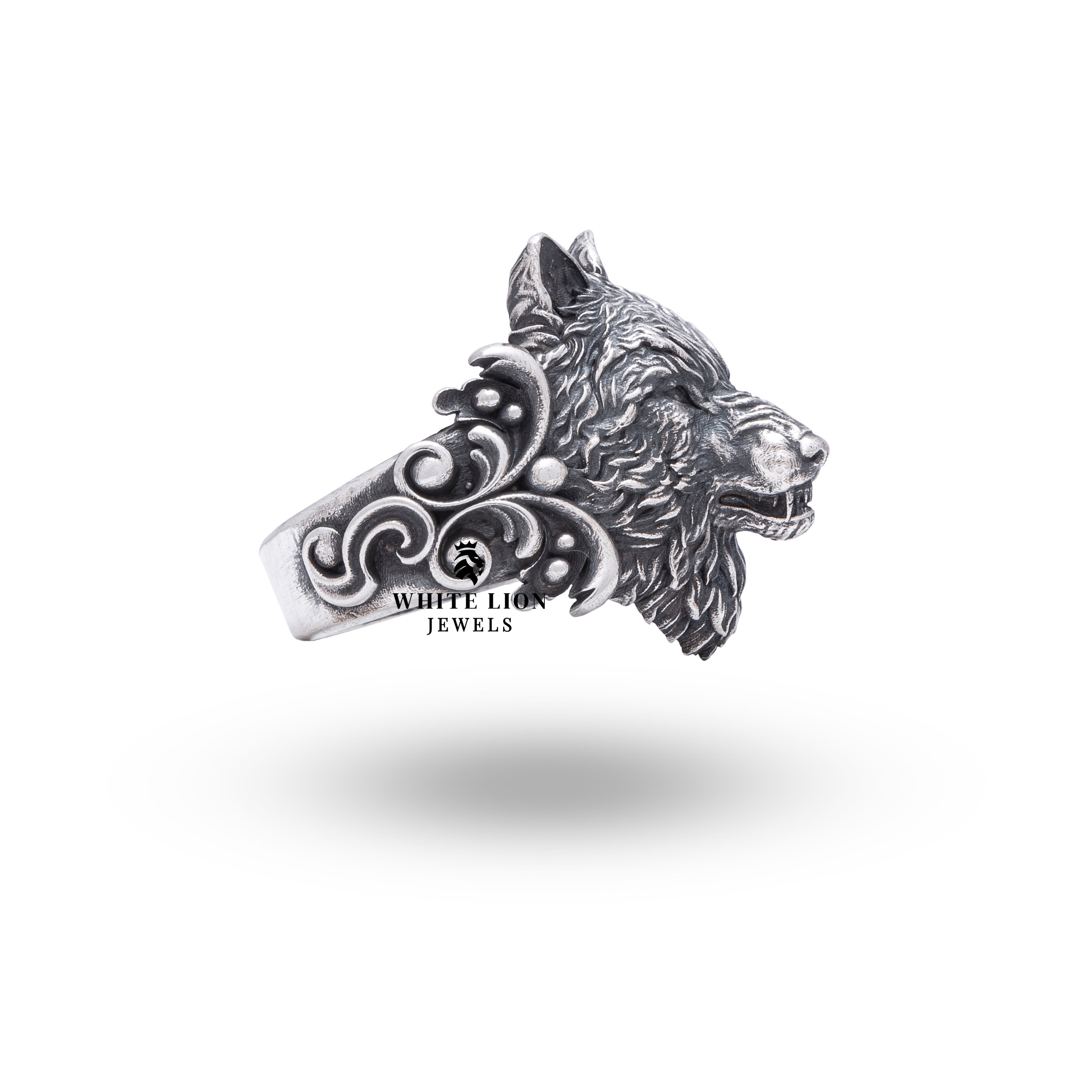 Angled view of Angry Wolf Head 925 Sterling Silver Ring emphasizing its bold design and handcrafted details.
