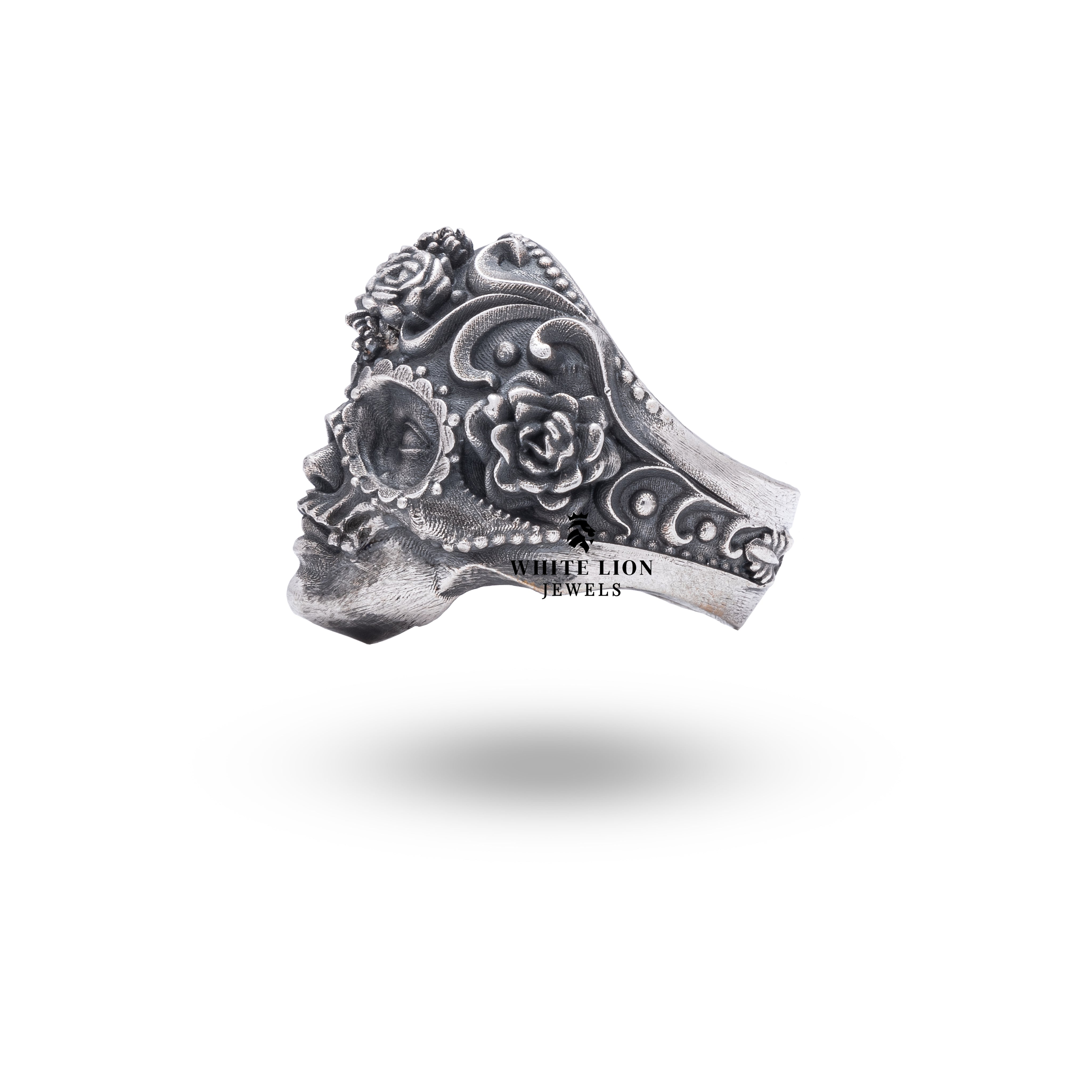 Close-up detail of the handcrafting on the Masquerade Mask Skull 925 Sterling Silver Ring