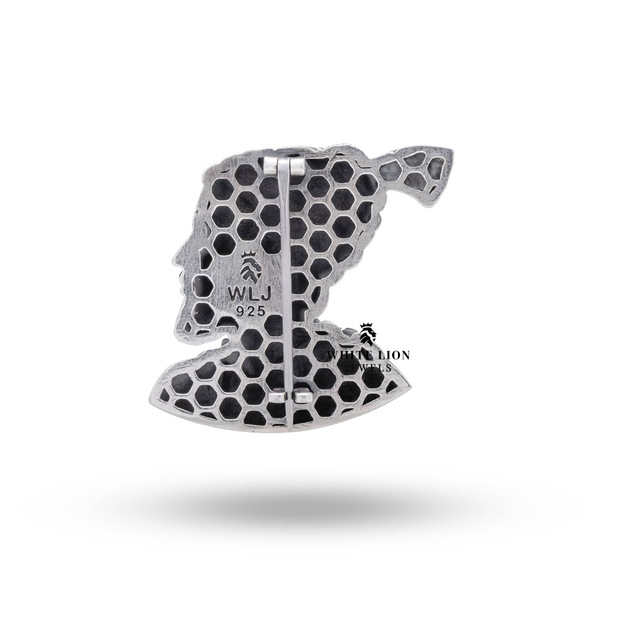 Chhatrapati Raje Shivaji Maharaj brooch styled with traditional attire, featuring metallic sheen