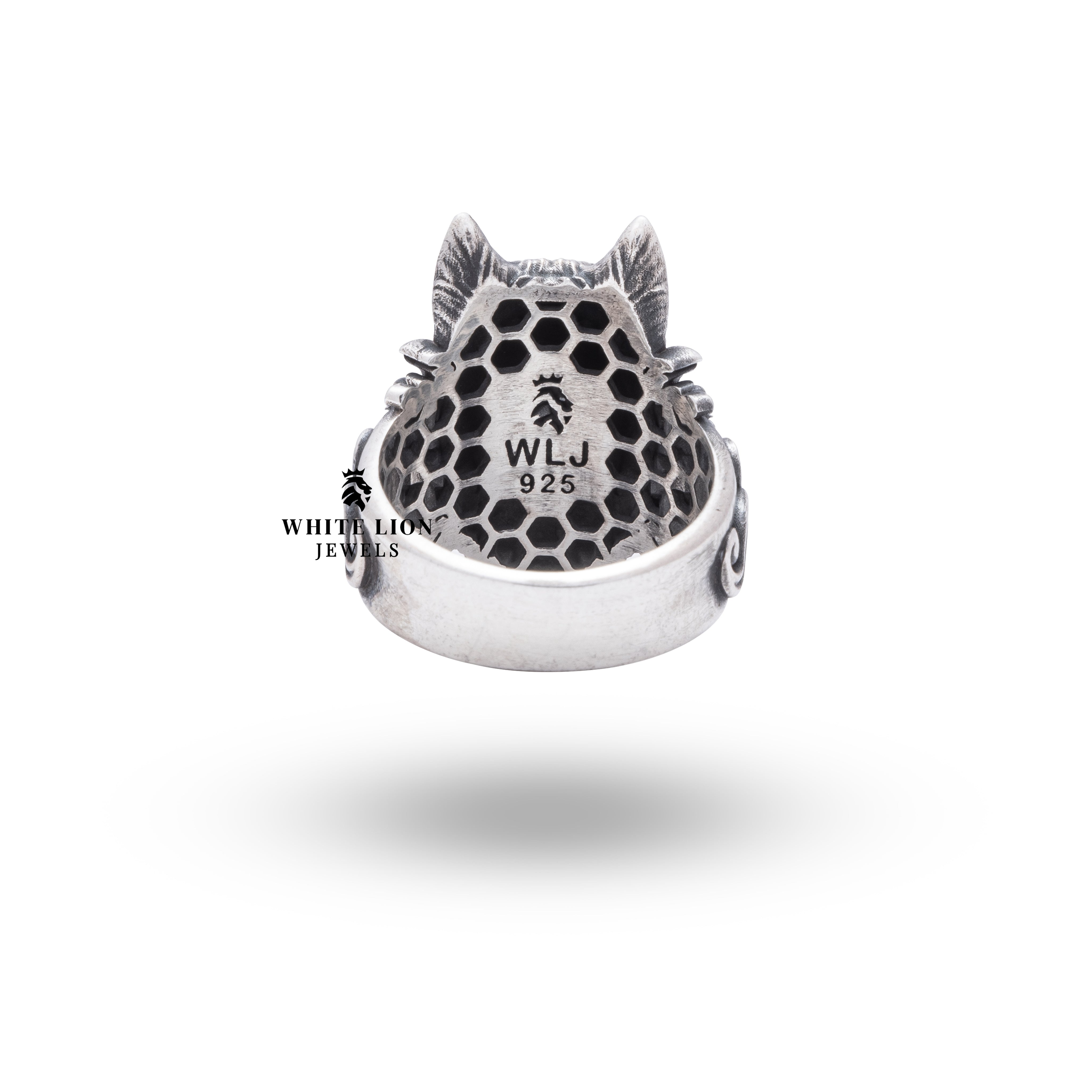 Model wearing Grey Wolf Head 925 Sterling Silver Ring, highlighting its statement look and substantial charm.