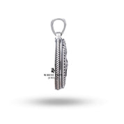 Detailed look at Memento Mori Leo Sign Pendant detached from chain, made of 925 Sterling Silver.